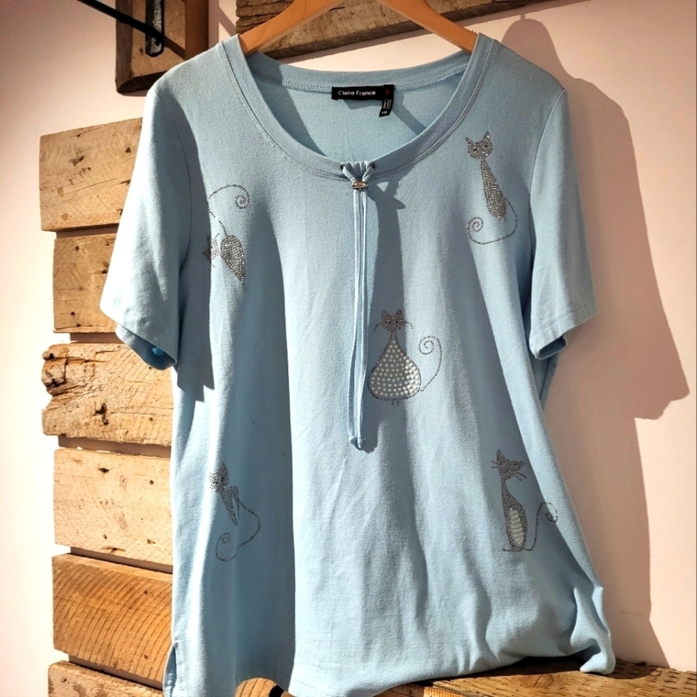 Claire France Canadian Brand 🇨🇦Charming Light Blue Cat Embroidered Top